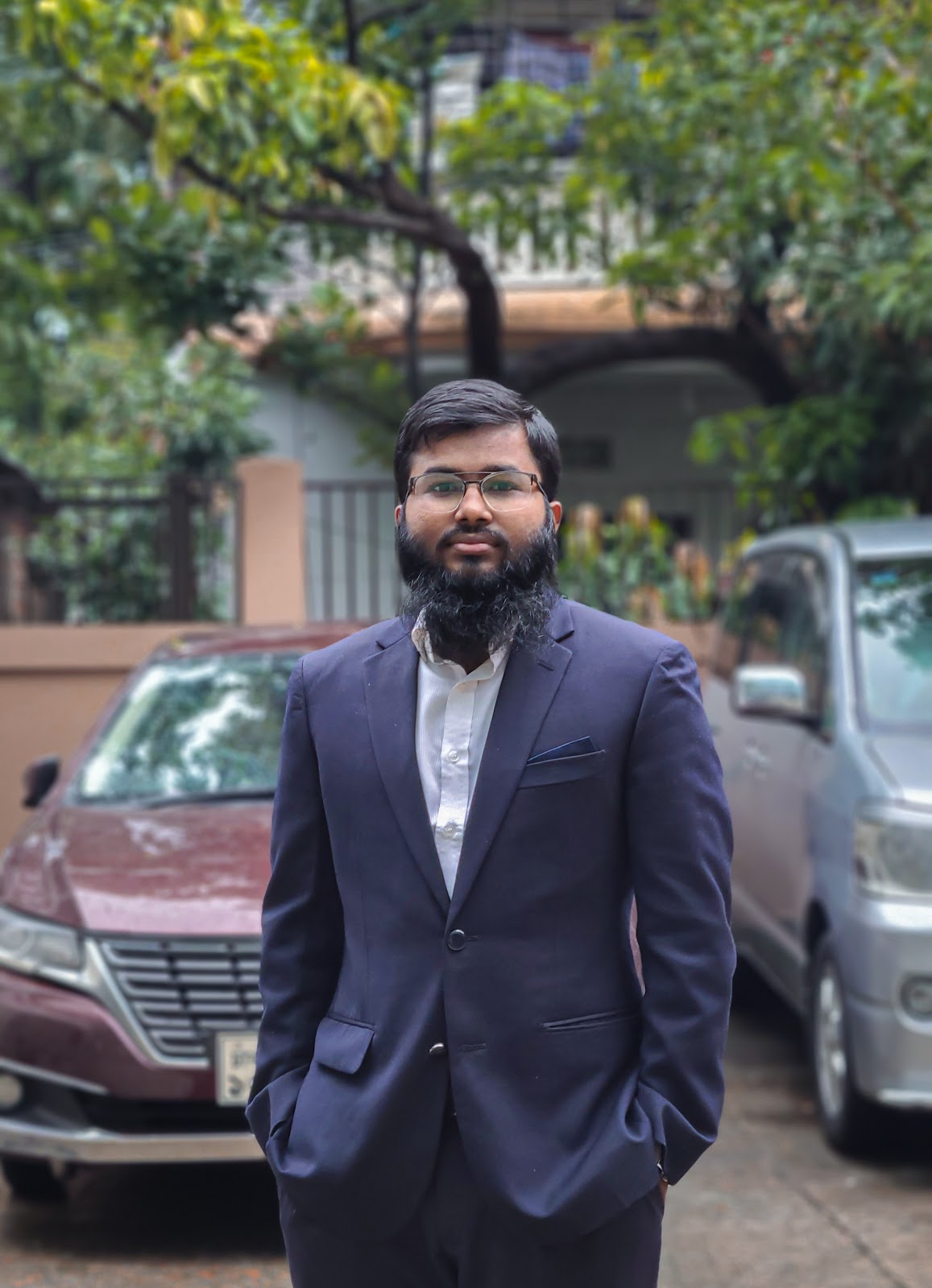 Dr. Mukaddusur Rahman